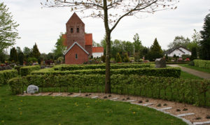 Urnegravstedsområde på Vorbasse kirkegård.