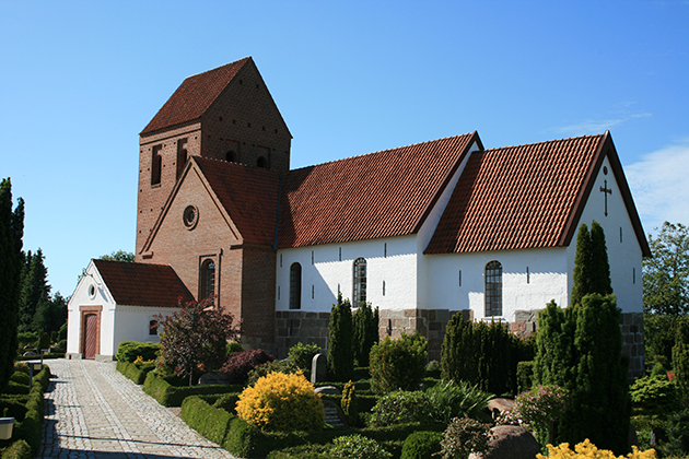 Vorbasse kirke set fra den østlige indgang